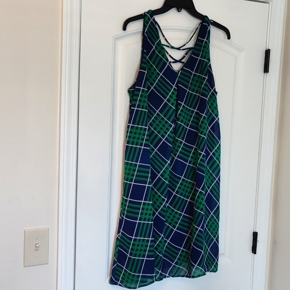 C Apparel Dress - Picture 5 of 9